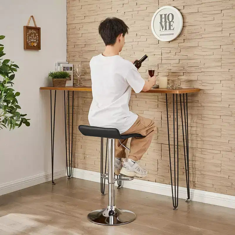 Tabourets de bar avec barre pivotante et hauteur réglable, adaptés aux cuisines/bars/salles à manger/salons.