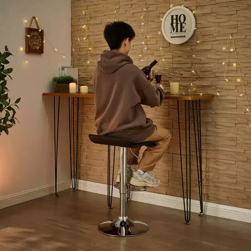 Tabourets de bar avec barre pivotante et hauteur réglable, adaptés aux cuisines/bars/salles à manger/salons.