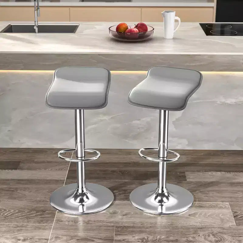 Tabourets de bar avec barre pivotante et hauteur réglable, adaptés aux cuisines/bars/salles à manger/salons.