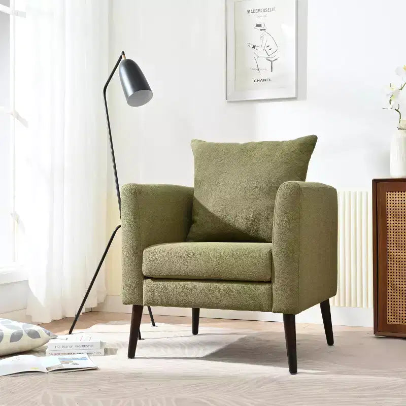 Fauteuil club capitonné, fauteuil baquet avec pieds en bois massif et support lombaire.