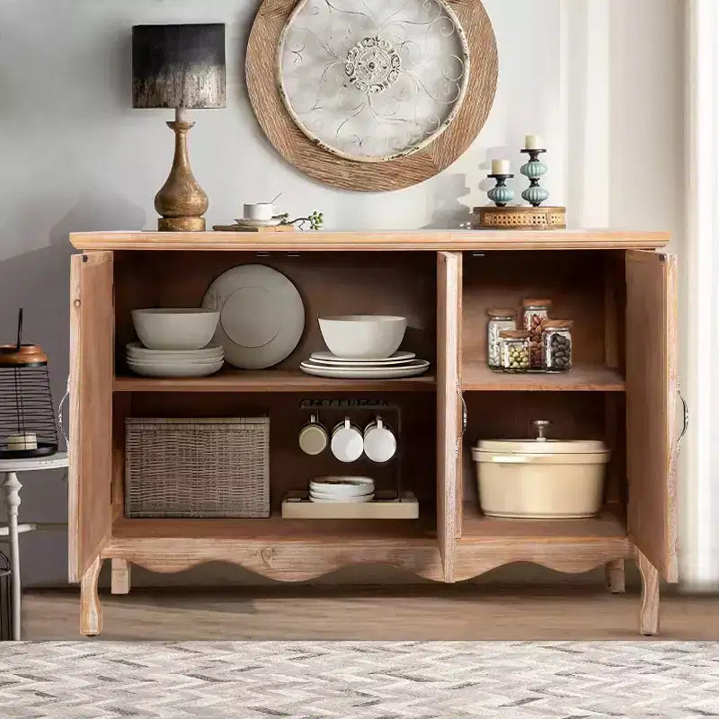 Armoire de rangement de style rustique avec 3 portes sculptées, buffet/vaisselier vintage avec étagères.