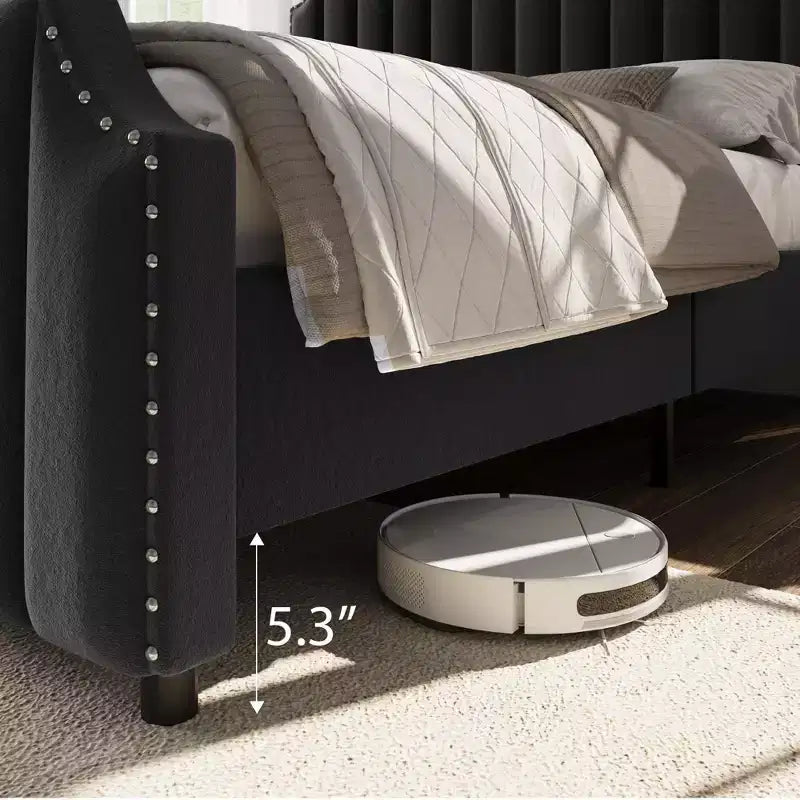Cadre de lit plateforme rembourré doux, tête et pied de lit touffetés à canaux verticaux de 127,5 cm de hauteur, garniture cloutée, lattes en bois, assemblage facile