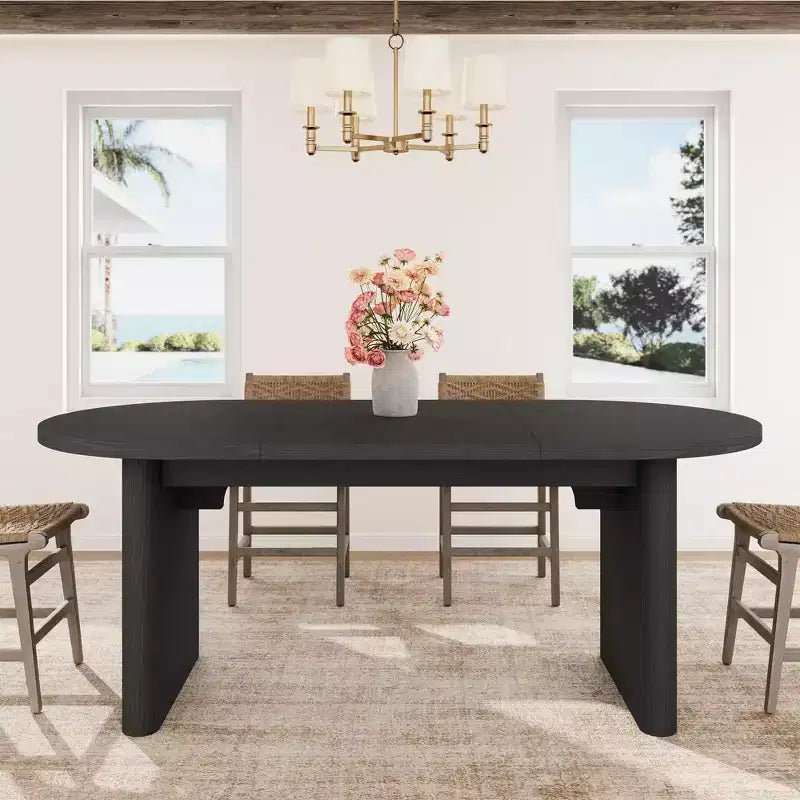 Cette longue table de salle à manger de style ferme est dotée d'une base en bois robuste et convient aux salles à manger, aux cuisines, aux salons et aux bureaux.